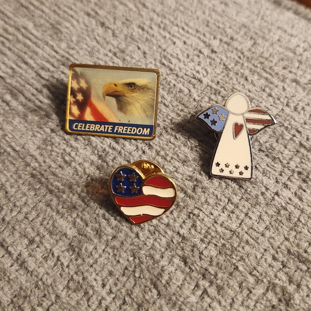 Bundle of Patriotic 4th of July Brooch Pins